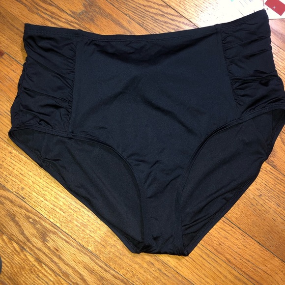 Bundle of swimwear - Picture 9 of 13